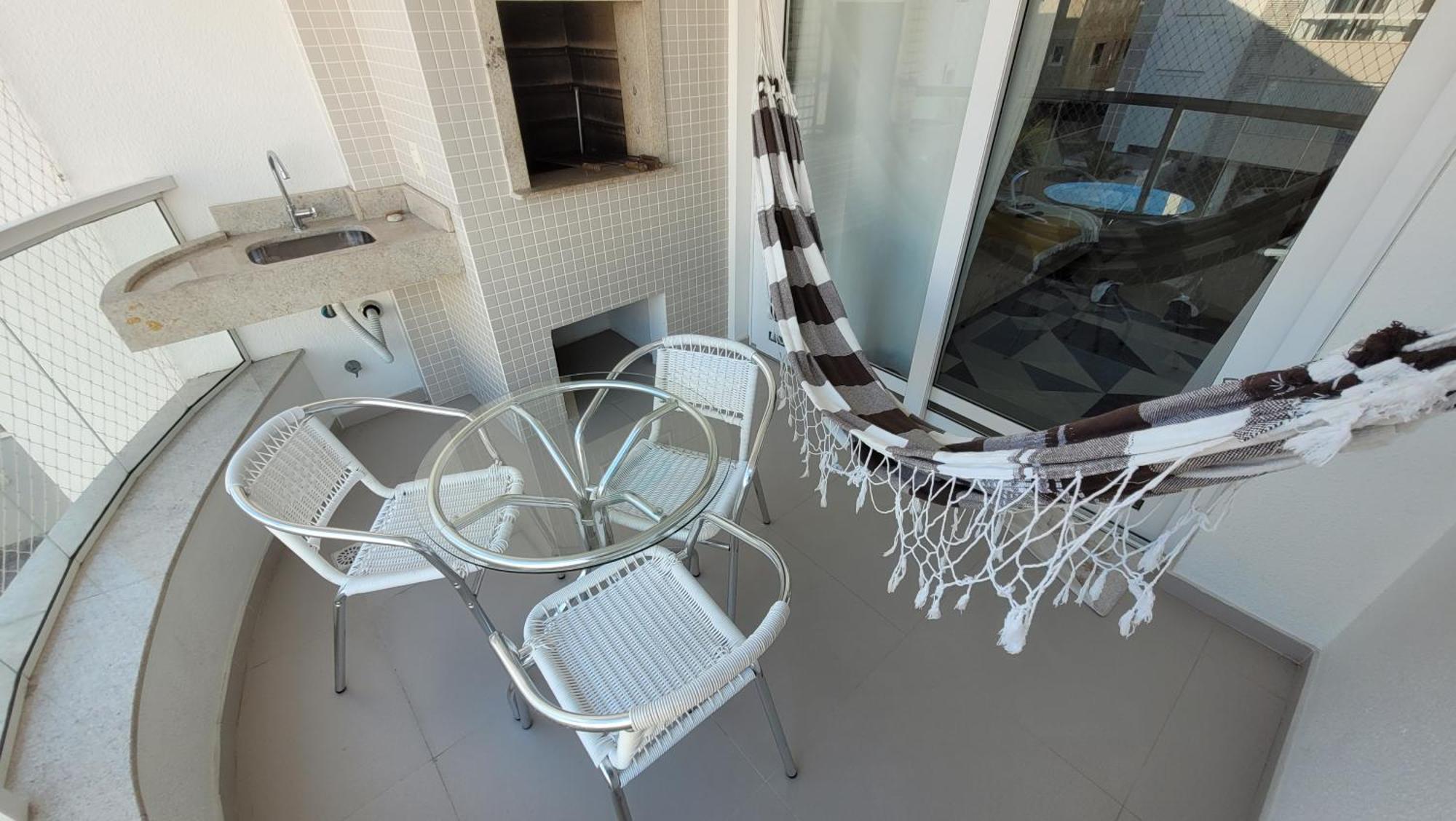Apartamento Frente Para A Piscina A Uma Quadra Da Praia Florianopolis Ngoại thất bức ảnh