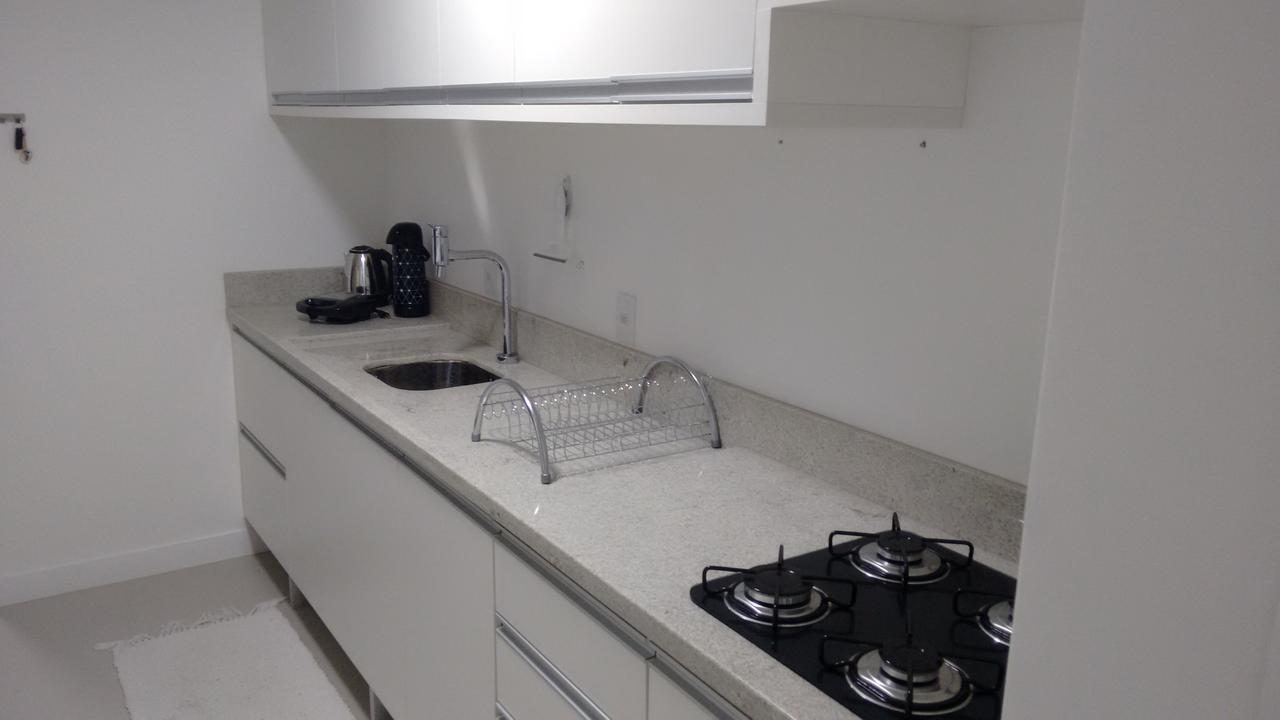 Apartamento Frente Para A Piscina A Uma Quadra Da Praia Florianopolis Ngoại thất bức ảnh