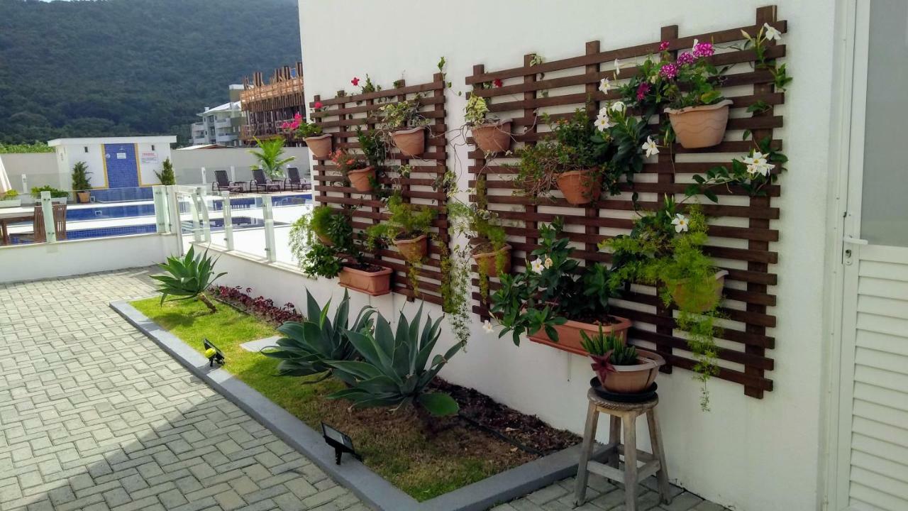 Apartamento Frente Para A Piscina A Uma Quadra Da Praia Florianopolis Ngoại thất bức ảnh